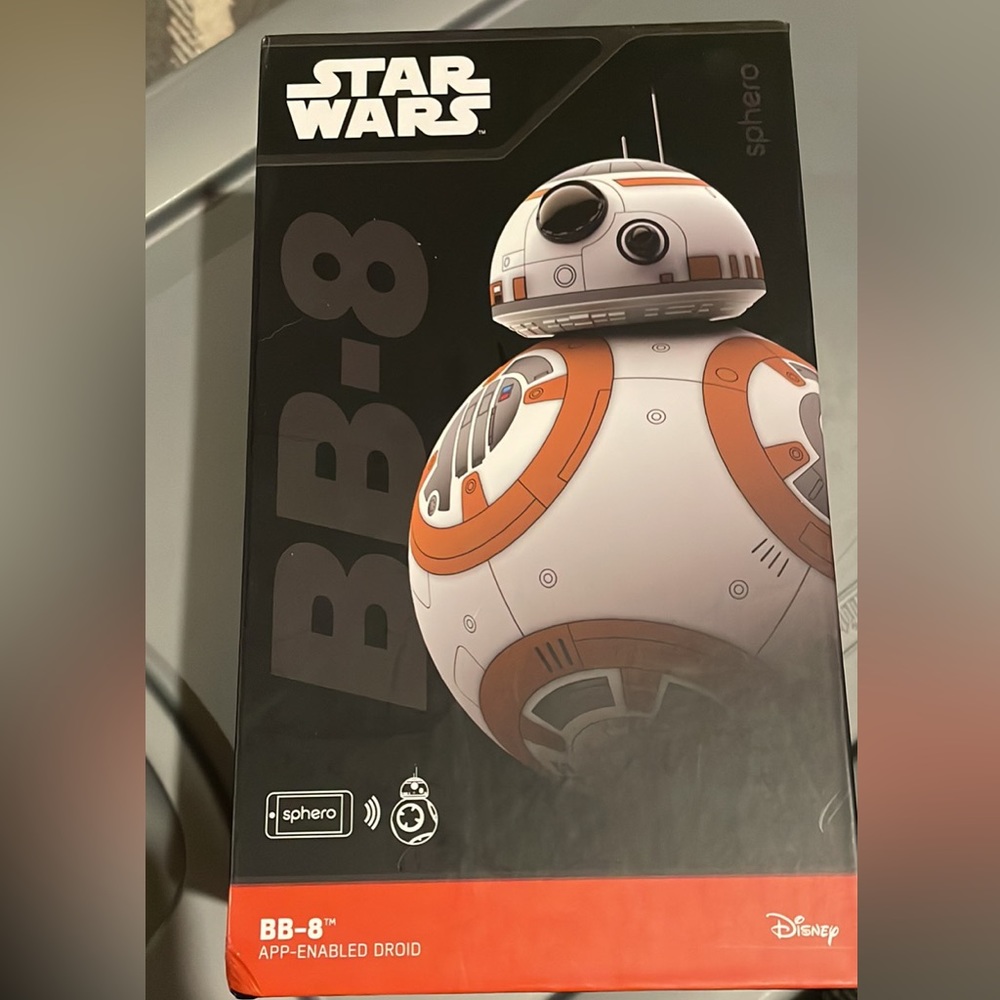 BB-8 Star Wars robot
